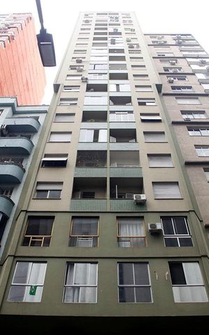 Apartamento à venda com 54m², 1 quarto e sem vagaFachada
