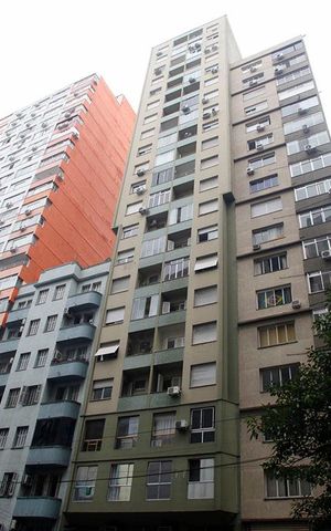 Apartamento à venda com 54m², 1 quarto e sem vagaFachada