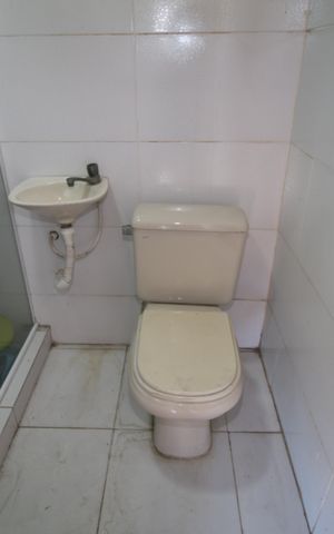 Casa à venda com 130m², 3 quartos e sem vagaBanheiro de serviço