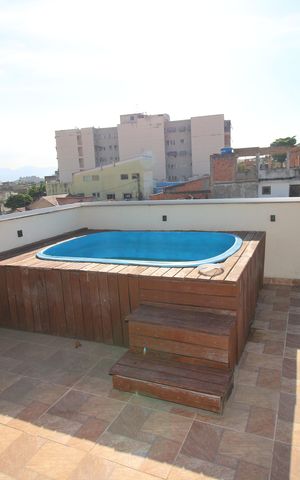 Casa à venda com 130m², 3 quartos e sem vagaPiscina