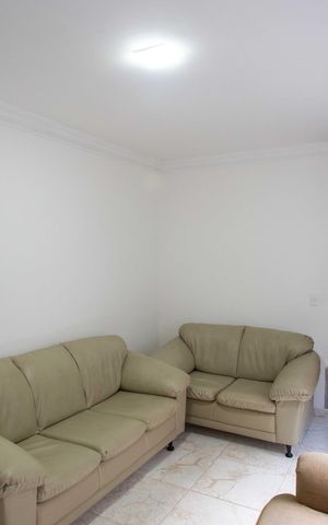 Casa à venda com 120m², 2 quartos e 2 vagasSala de TV
