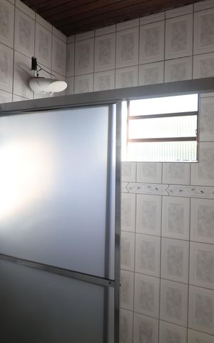 Casa à venda com 160m², 3 quartos e 2 vagasBanheiro