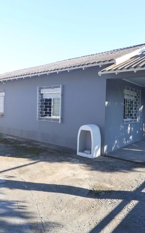 Casa à venda com 160m², 3 quartos e 2 vagasÁrea externa