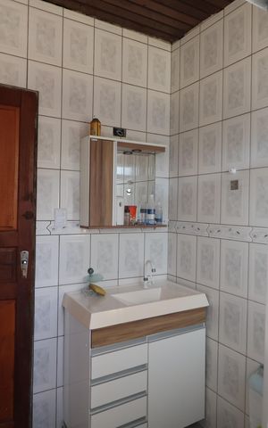 Casa à venda com 160m², 3 quartos e 2 vagasBanheiro