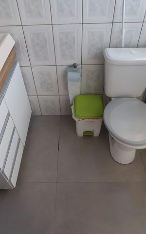 Casa à venda com 160m², 3 quartos e 2 vagasBanheiro