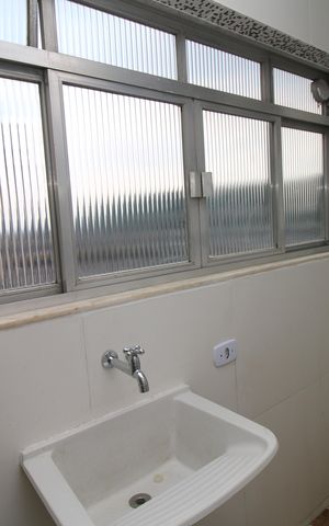 Apartamento para alugar com 60m², 3 quartos e 1 vagaÁrea de Serviço
