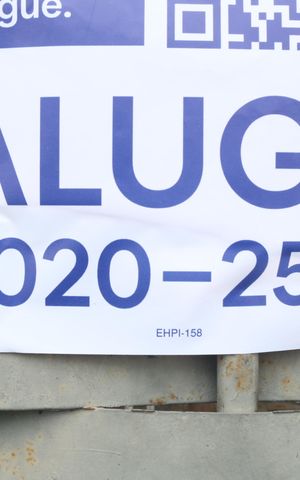 Casa para alugar com 43m², 1 quarto e sem vagafoto da placa