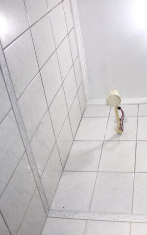 Casa à venda com 230m², 4 quartos e 6 vagasBanheiro da 3ª Suíte