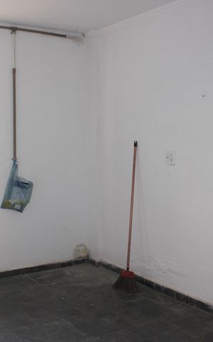 Casa à venda com 230m², 4 quartos e 6 vagasDeposito da garagem