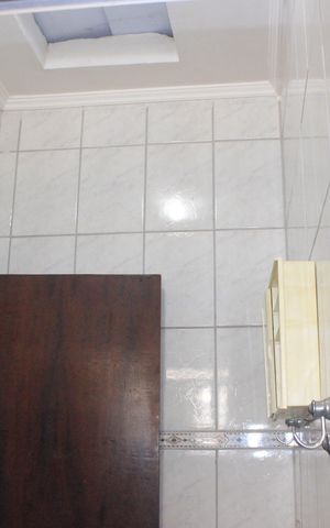 Casa à venda com 230m², 4 quartos e 6 vagasBanheiro da 2ª Suíte