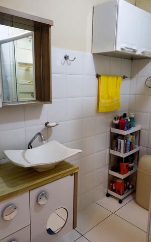 Apartamento à venda com 74m², 2 quartos e 1 vaga Apartamento à venda com 74m², 2 quartos e 1 vagaBanheiro