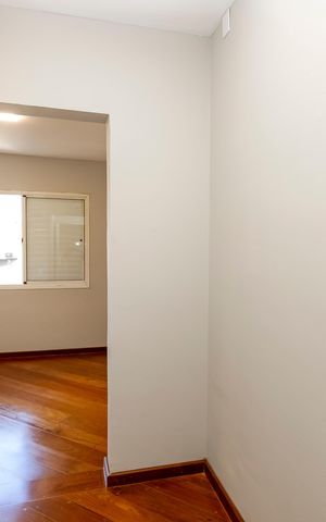Apartamento à venda com 80m², 3 quartos e 2 vagas Apartamento à venda com 80m², 3 quartos e 2 vagasSuíte