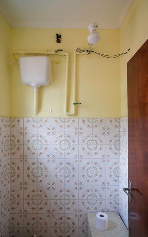 Casa à venda com 200m², 3 quartos e 4 vagasBanheiro de Serviço