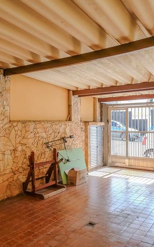 Casa à venda com 200m², 3 quartos e 4 vagasGaragem