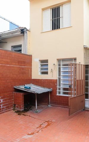 Casa à venda com 200m², 3 quartos e 4 vagasQuintal