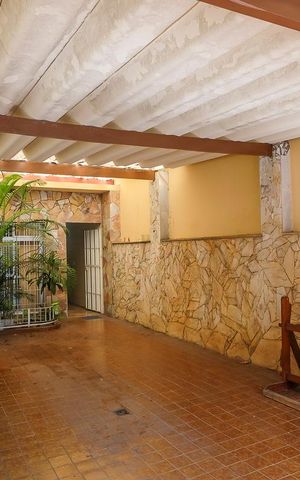 Casa à venda com 200m², 3 quartos e 4 vagasGaragem