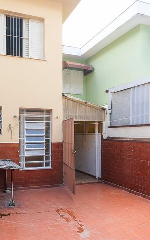 Casa à venda com 200m², 3 quartos e 4 vagasQuintal