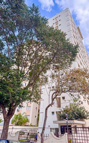 Apartamento à venda com 43m², 1 quarto e 1 vaga Apartamento à venda com 43m², 1 quarto e 1 vagaFachada