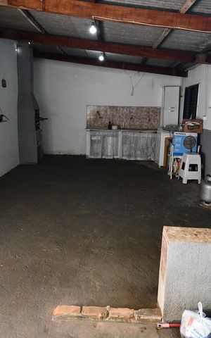 Casa à venda com 160m², 2 quartos e 1 vagaÁrea de Serviço