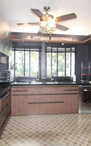 Apartamento à venda com 280m², 4 quartos e 4 vagasCozinha