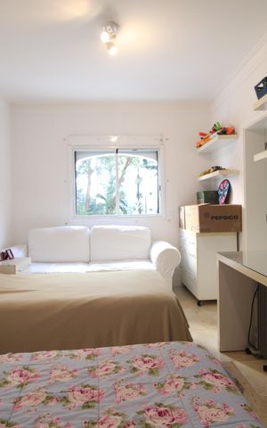 Apartamento à venda com 280m², 4 quartos e 4 vagasQuarto