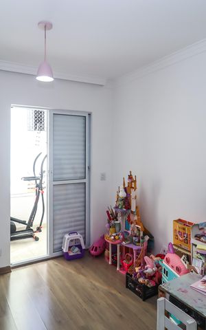 Casa à venda com 180m², 3 quartos e 4 vagas Casa à venda com 180m², 3 quartos e 4 vagasQuarto 1