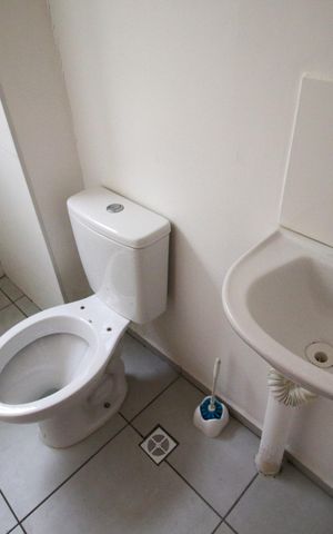 Apartamento para alugar com 48m², 2 quartos e sem vaga Apartamento para alugar com 48m², 2 quartos e sem vagaBanheiro