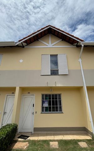Casa de condomínio à venda com 100m², 2 quartos e 1 vaga Casa de condomínio à venda com 100m², 2 quartos e 1 vagaFachada