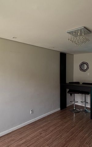 Casa de condomínio à venda com 100m², 2 quartos e 1 vaga Casa de condomínio à venda com 100m², 2 quartos e 1 vagaSala