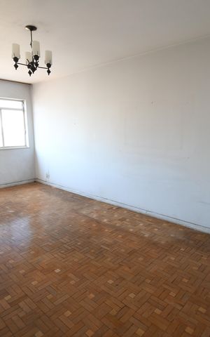 Apartamento à venda com 124m², 2 quartos e sem vagaSala