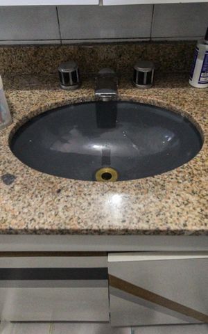 Casa à venda com 858m², 4 quartos e 4 vagasBanheiro da Suíte