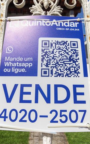 Casa à venda com 858m², 4 quartos e 4 vagasFachada - Plaquinha