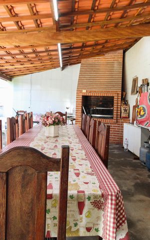 Casa à venda com 858m², 4 quartos e 4 vagasChurrasqueira