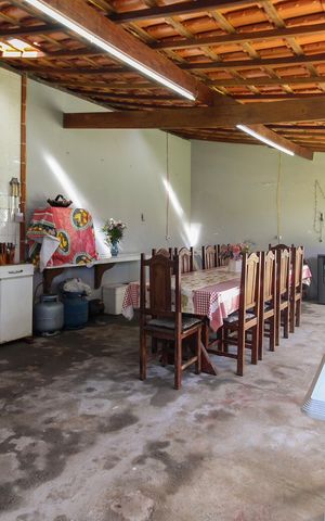 Casa à venda com 858m², 4 quartos e 4 vagasChurrasqueira