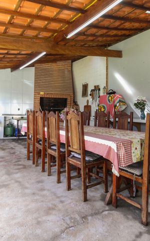 Casa à venda com 858m², 4 quartos e 4 vagasChurrasqueira