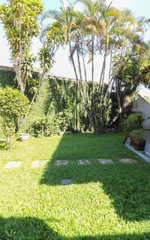 Casa à venda com 858m², 4 quartos e 4 vagasQuintal