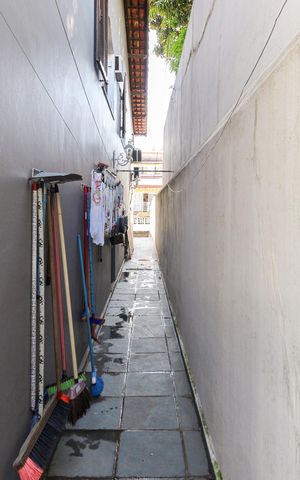 Casa à venda com 858m², 4 quartos e 4 vagasCorredor Externo