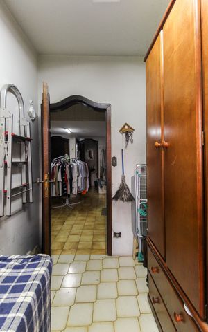 Casa à venda com 858m², 4 quartos e 4 vagasQuarto de Serviço