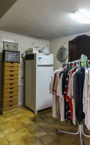 Casa à venda com 858m², 4 quartos e 4 vagasÁrea de Serviço