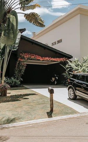 Casa de condomínio à venda com 200m², 3 quartos e 2 vagasVista da Rua