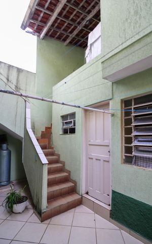 Casa à venda com 346m², 4 quartos e 3 vagasQuintal