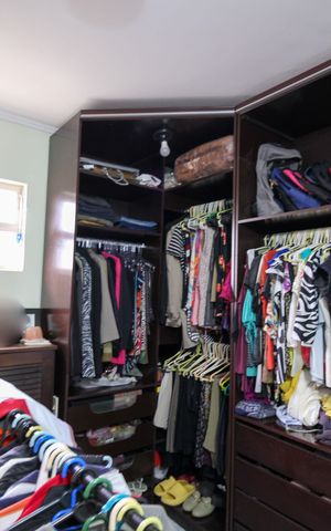 Casa à venda com 346m², 4 quartos e 3 vagasCloset Suíte 1