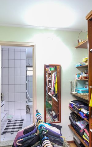 Casa à venda com 346m², 4 quartos e 3 vagasCloset Suíte 1