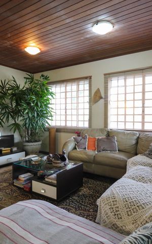 Casa à venda com 346m², 4 quartos e 3 vagasSala de TV