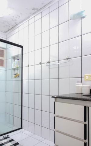 Casa à venda com 346m², 4 quartos e 3 vagasBanheiro Suíte 1
