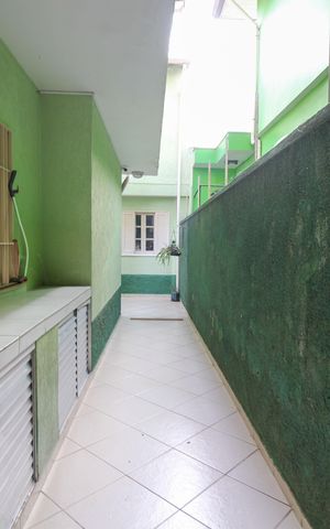 Casa à venda com 346m², 4 quartos e 3 vagasQuintal