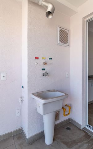 Apartamento à venda com 53m², 2 quartos e 1 vaga Apartamento à venda com 53m², 2 quartos e 1 vagaÁrea de Serviço
