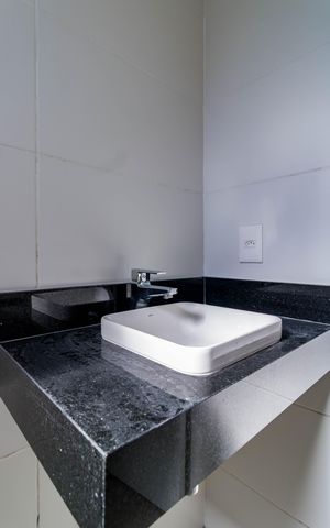 Casa de condomínio à venda com 209m², 3 quartos e 2 vagas Casa de condomínio à venda com 209m², 3 quartos e 2 vagasBanheiro do Quarto 2