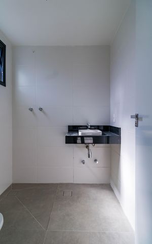 Casa de condomínio à venda com 209m², 3 quartos e 2 vagas Casa de condomínio à venda com 209m², 3 quartos e 2 vagasBanheiro do Quarto 2