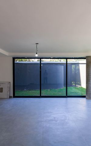 Casa de condomínio à venda com 209m², 3 quartos e 2 vagas Casa de condomínio à venda com 209m², 3 quartos e 2 vagasSala